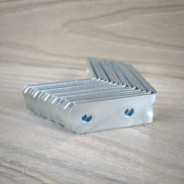 Kątownik łączeniowy wąski 50x50xH20x2mm wzmocniony ocynk galwaniczny - obrazek 4