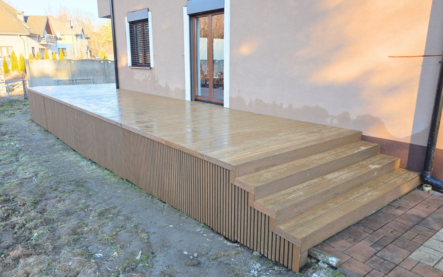 Realizacja tarasu z deski kompozytowej Natural Jasny Brąz | Pogorzyce