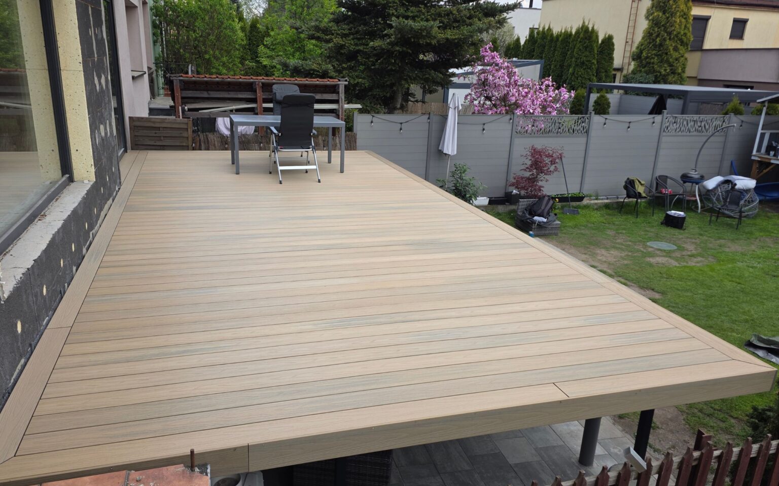 Realizacja tarasu z deski kompozytowej Nexo Beige | Katowice